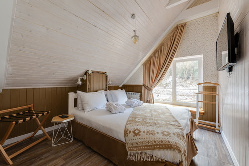 Traditional Beds vs. Sofa Beds: Which Guest Bed Option Is Most Comfortable?