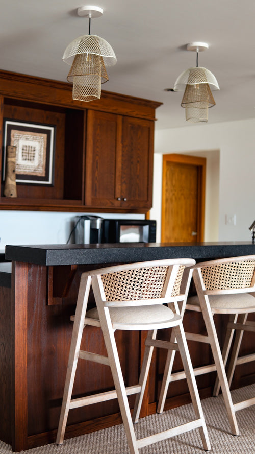 Furniture: Bar & Counter Stools