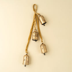 Vintage Velvet Bell Cascade