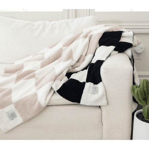 Luxe Home Throw - Checkered