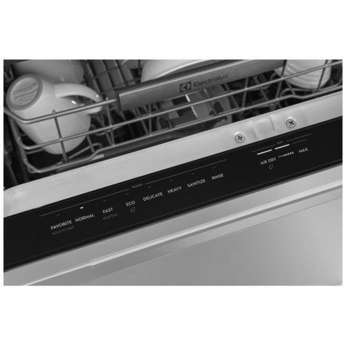 Electrolux Built-In Dishwasher with SmartBoost® & Pocket Handle – Stainless Steel