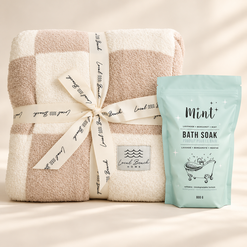 Cozy Spa gift set with Sand/Cream checkered throw and Mint bath soak